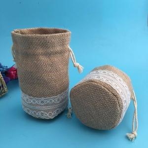 China Wedding Round Jute Sling Bag With Lace , 8 * 10cm Mini Drawstring Pouch supplier