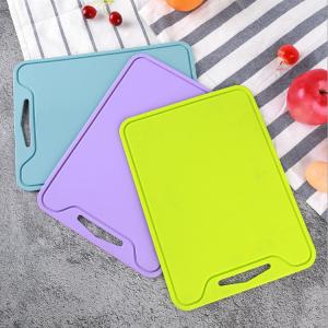 China Oilproof Silicone Kitchen Utensils Multi Function , Portable Silicone Chopping Board supplier