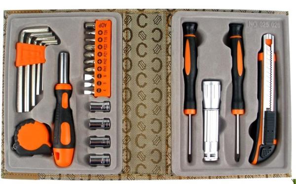 26 pcs mini tool set ,with hex key ,sockets ,knife ,precision screwdrivers .