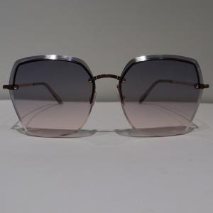 Oversized Polarized Sunglasses Butterfly Shape , Polygon Anti Glare And Polarized Sunglasses