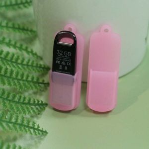 China 5x1.7cm U Disk Protective Cover , Multipurpose USB Flash Case wholesale