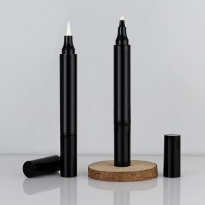 China Fácil de aplicar lápiz líquido para los ojos fórmula vegana duradera supplier