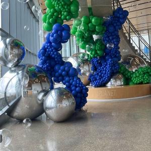 China Giant Christmas Inflatable Metallic Balls PVC Mirror Ball Inflatable Mirror Balloon For Stage supplier