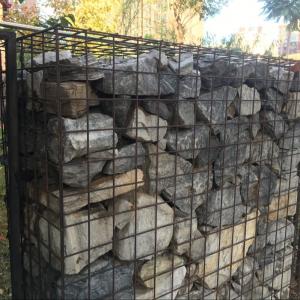 China Galvanized Welded 3mx1mx1m Gabion Wire Mesh For River Bank Retaining Wall supplier