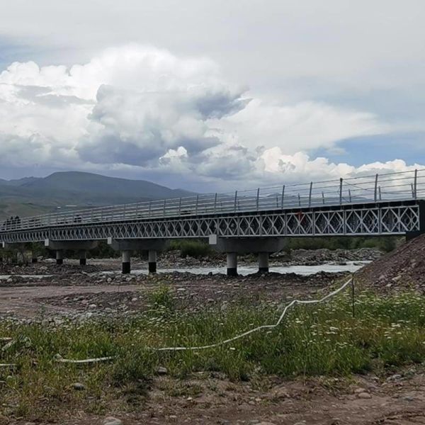 鋼鉄製 鉄筋橋 ポントン ベイリー 橋 インド