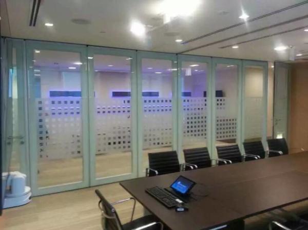 Alta durabilidad Pared de vidrio de partición móvil contemporáneo para separar