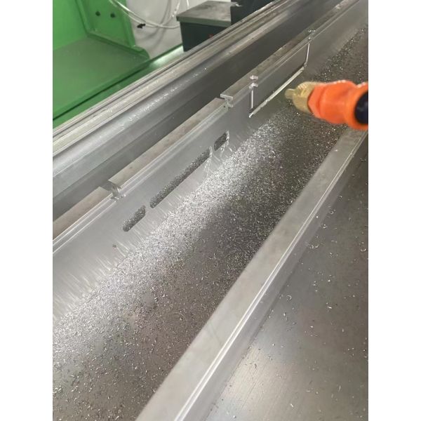 Connecting Aluminum Profile Precision Machining with Workbench Size 500mm