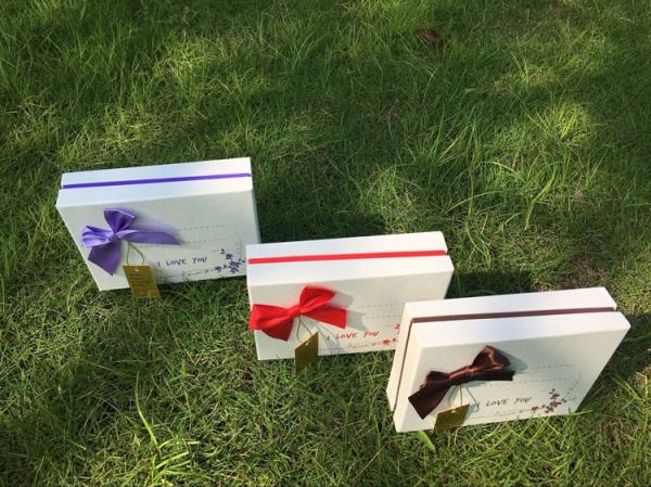 Customized Empty Rigid Paper Gift Box Chocolate Gift Box Packaging For Festival