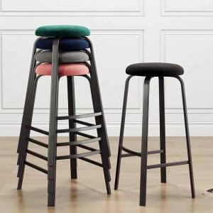 China Modern Coffee High Stool Chair Bar Stool Soft Seat Solid Wood Bar Stools supplier