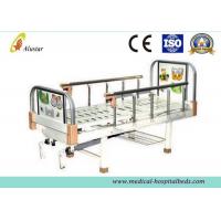 China Metal Punching Bed Surface Double Crank Children Hospital Baby Beds with 2 Functions (ALS-BB011) on sale