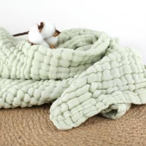 China Green Organic Cotton Muslin Fabric Absorbent Plain / Seersucker Style supplier