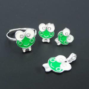 China Customized Kids Silver Jewellery , Mirror Polished Animal Green Frog Jewellery supplier