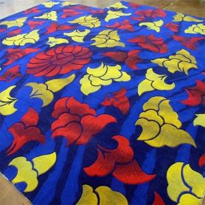 3D Embossed Handmade Woollen Carpet , Large Shag Area Rugs Dark Blue Color