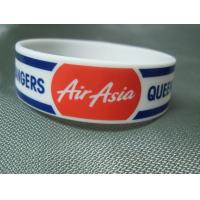 China Trade Show Promotional Items Giveaways Embossed Silicone Wristband Bracelet on sale