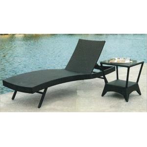 China Sun lounge beach chair garden rattan chaise lounge furniture supplier