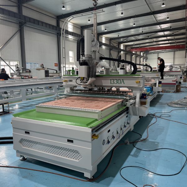 1330A 9kW CNC Nesting Router For Wood Processing Applications