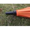 Les 18 nervures protégeant du vent oranges ont adapté des parapluies aux besoins