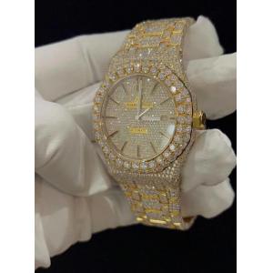 China Men Luxury Bling Iced Out Watches Moissanite Cartier Mens Watch On Wrist supplier