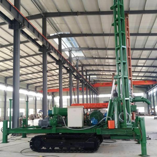 Crawler-Mounted RC Impact Mud Pump Sand Pump 100m 200m Drilling Rig with Air Compressor