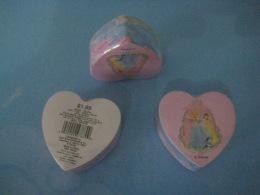 China Le coeur forment la serviette comprimée de petit velours avec l'impression active (YT-637) supplier