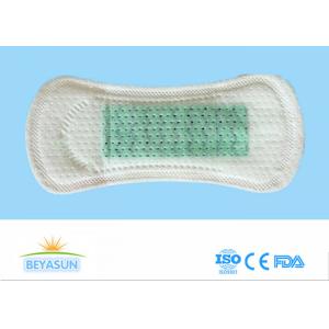 China OEM Ladies Sanitary Napkins Natural Thin Breathable Panty Liners Wingless supplier