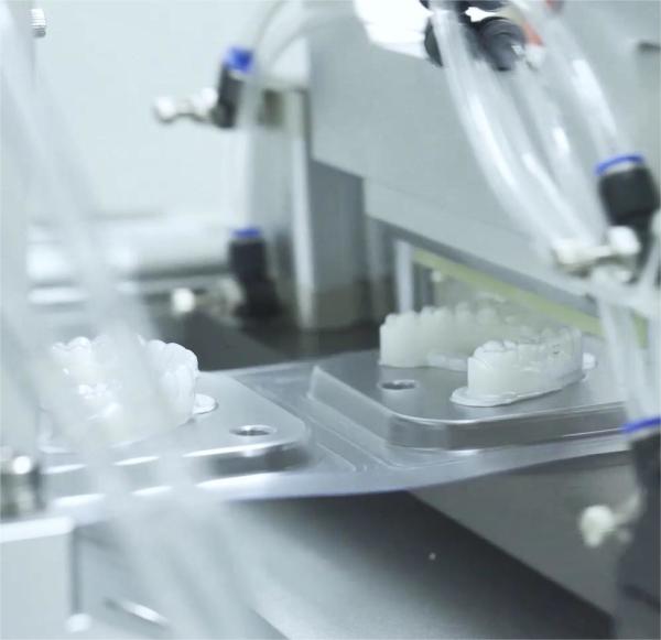 220V Thermoforming Machine Clear Aligner Automatic Processing Carrying Models
