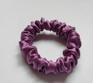 China 100 Pure 22mm Mulberry Silk Scrunchies Double Sided Curly Hair Decoration on sale 