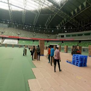 China PP Material Interlocking Event Flooring , Portable Outdoor Flooring For Turf Protection supplier
