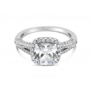 Cusion Cut 2.43ct 14K Solid Gold Jewellery , raw natural diamond engagement rings ODM
