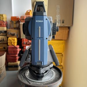 China Station totale utilisée Sokkia IM101 32 Go de mémoire flash USB Leica Station totale 171 mm Longueur pour les relevés topographiques et la cartographie supplier