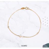 China Online Gold Jewelry 0.13ct 18K Gold Diamond Cross Bracelets Meaningful Souvenir on sale