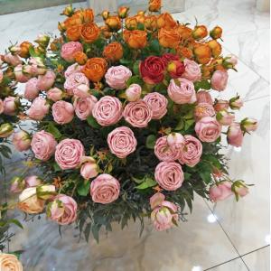 Artificial Queen Rose Spray Bouquet Bunches For Home Decorations