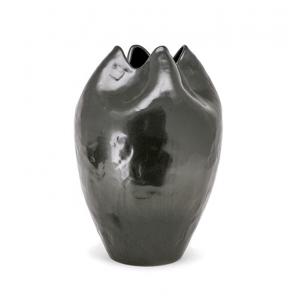High quality creative Petals shape black luxury ceramic vase with metal glazed for table decor