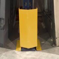 Protector de columna de bastidor de metal amarillo en forma de U Protector de columna de bastidor de paletas de trabajo pesado Protector vertical
