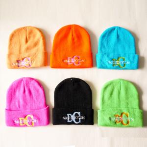 China New Production fashion colorful Slouch Jacquard Christmas letters Pattern Snow Hats Cap for teenagers KIDS supplier