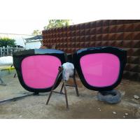 China Metal Sculpture Art Giant Sunglasses Sculpture Stainless Steel With Pink Glasses on sale