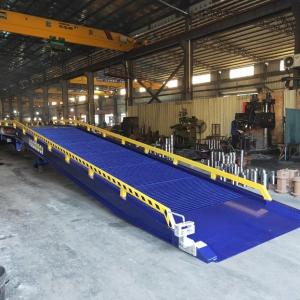 China 2200mm Width Mobile Unloading Loading Yard Ramp With 10 Ton Capacity Q235B supplier