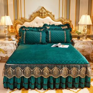 Luxury Embroidered Bedding Set 4 Piece Bedspread Slip Set with 133x72 Fabric Density