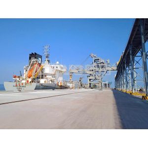 China O carregador do navio do cimento Q235 para o cimento maioria leva 3000 - o tipo experimental do navio 50000dwt supplier