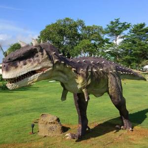 China Theme Park  Realistic Animatronic Dinosaur Carnotaurus With Movement And Sound Customization supplier