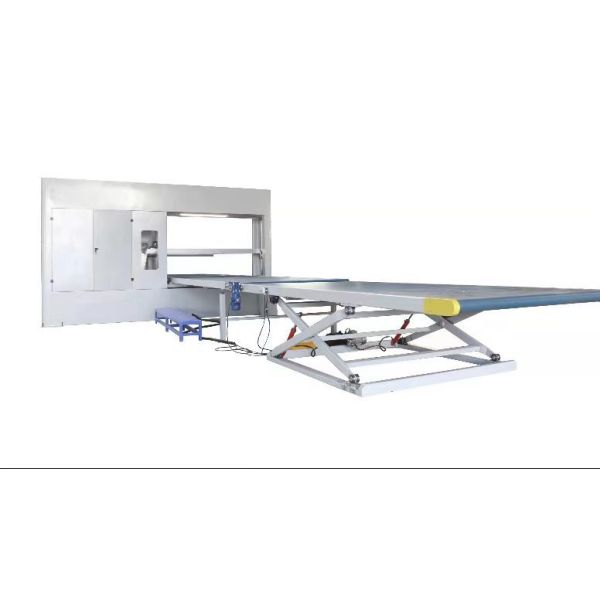 CNC System Vertical Foam Cutting Machine Adjustable Cutting Speed