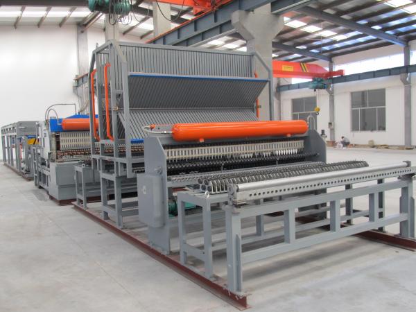 Automatic length 6000mm Multi Point Spot Welding Machine For Wire Mesh