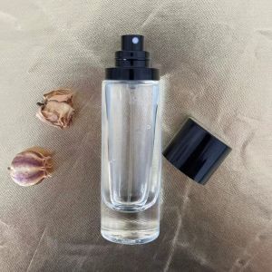 China Botella de perfume de nuevo estilo de 30 ml con caja de cartón personalizado Cajas de perfume de diseño caja corredera de embalaje wholesale