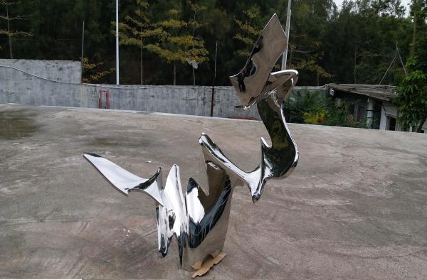 Public Art Stainless Steel Sculpture , Outdoor Metal Garden Statues Sculptures
