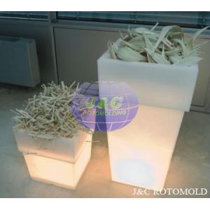 China LLDPE Plastic LED Square Garden Pots And Planters By Precision Rotational Molding supplier