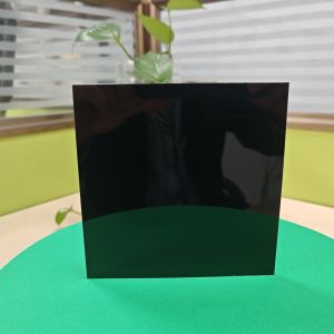 China 3 mm de feuille solide en polycarbonate noir solution ultime pour la résistance aux chocs et la protection UV supplier