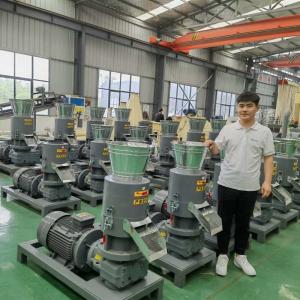 China Flat Die 300-800kg /H Biomass Wood Pellet Mill  Sawdust Pellet Machine With CE Certificate supplier