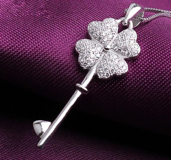 Clover sterling silver pendant necklace, sterling silver jewelry for her