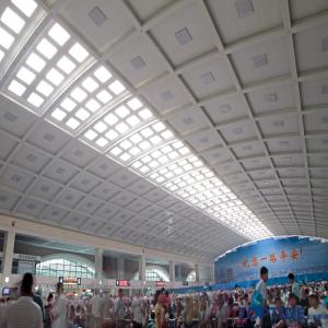 China Aluminium Beveled Edge Clip In Snap In Ceiling Metal Suspended Lattice Pattern Panel For Station supplier