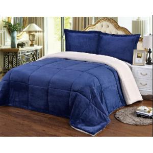 China Polyester Solid Color Warm Flannel Plush Blanket Super Soft King Size / Queen Size supplier